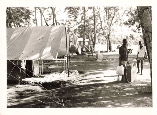 Ancienne photographie camping - ancienne,
