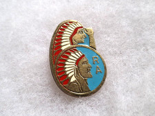 Un insigne militaire " 6° RA