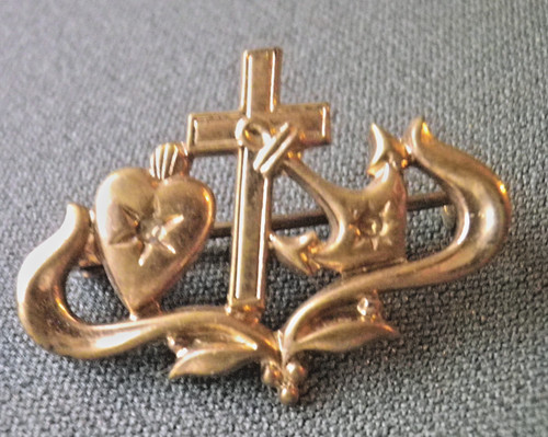 Ancienne broche religieuse