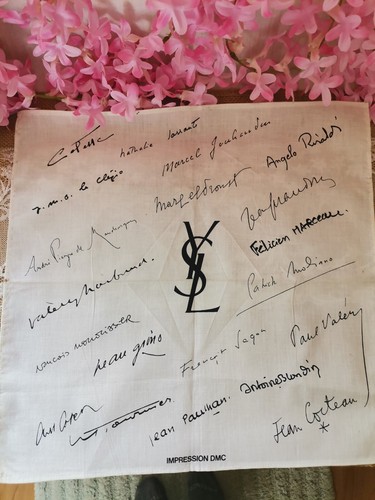 Foulard carré yves - yves, saint