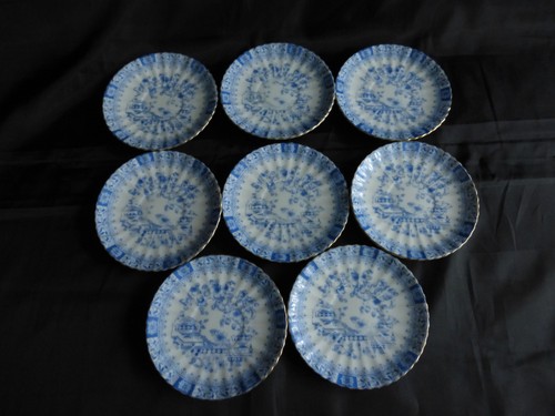 Soucoupes tasses à - 8,