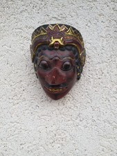 Ancien masque de théâtre