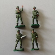 4 Petits Soldats Starlux 30mm
