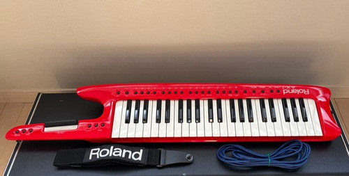 Roland shoulder keyboard - shoulder,
