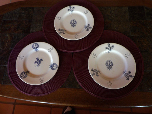 Anciennes assiettes plates - anciennes,