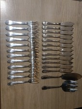 24 Couverts à  Poisson en métal argenté de Style Louis XV + Couverts de Service.