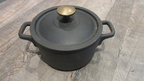 Petite cocotte staub - cocotte, en