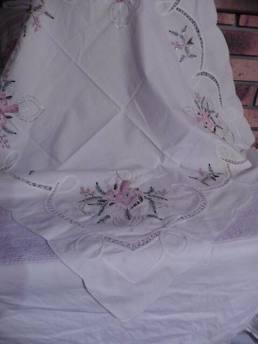 Ancienne nappe 90cm de - 90cm,