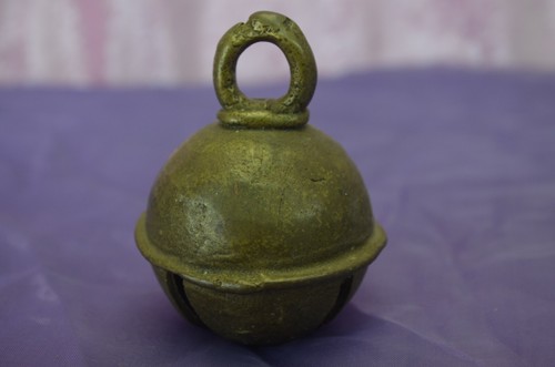 Ancienne véritable cloche - ancienne,