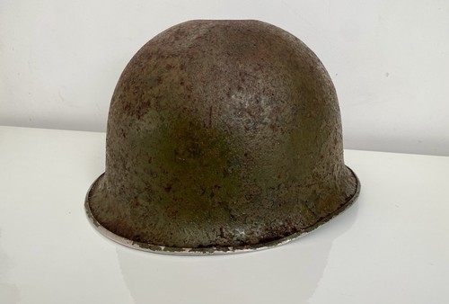 Casque militaire ancien acier
