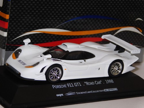 Porsche 911 gt1 - car, white