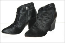 BATA Boots à Talons Fourrure