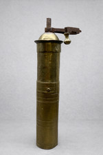 Objet ancien en cuivre à