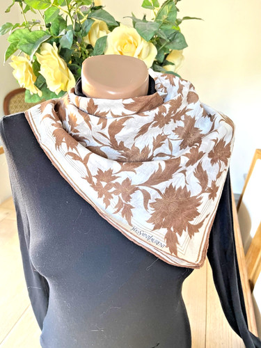 Foulard/Carré/Chale/Bandana??