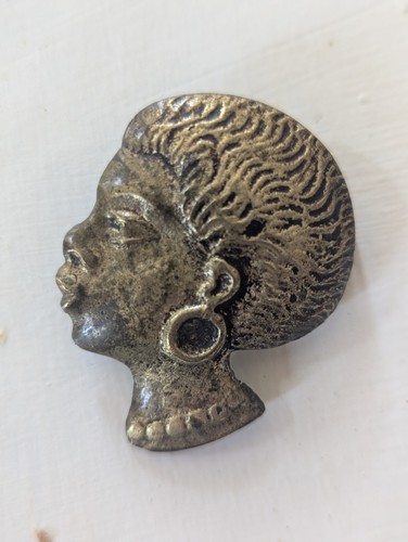 Broche ancienne éthnique