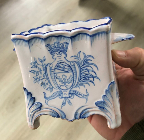 Joli petit cache pot - , faïence