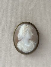 Broche Camée Profile D’une