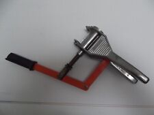 ANCIENNE BOUCHONNEUSE MANUELLE