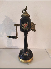 Ancien moulin à poivre boite