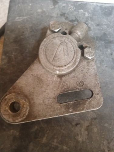 étrier arrière moto derbi - 50,