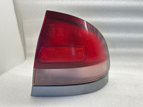 Mazda 626 2001 - , feux