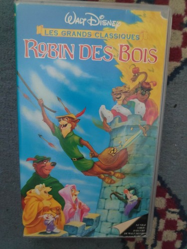 Cassette vhs robin des - -,