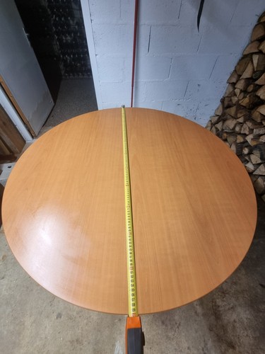 Table ronde conference - table,