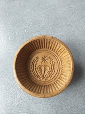 Ancien moule à beurre en bois