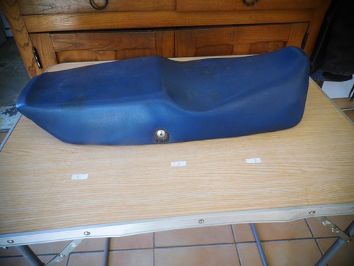Selle suzuki 125 année 85 - selle,