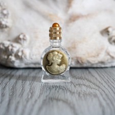 4.7 cm, miniature de parfum