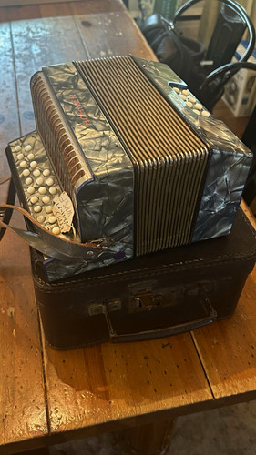 Hohner preciosa button - hohner,