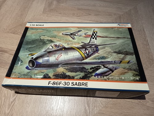 Maquette kinetic f86 - kinetic,