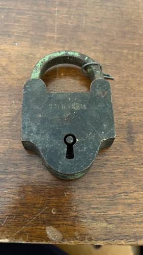 Cadenas ancien fer sans - cadenas,
