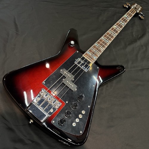 Rare guitare basse électrique