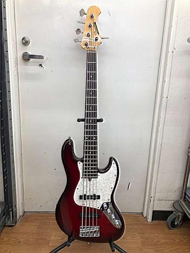 Guitare basse électrique