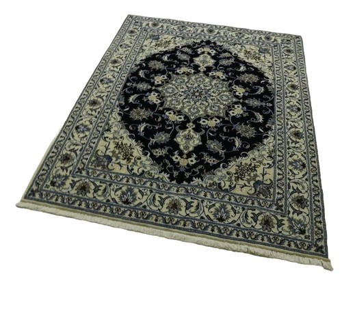 Tapis nain oriental soie - oriental, en
