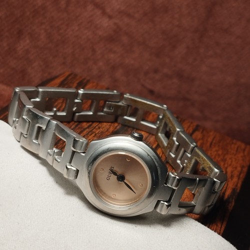 Montre femme guess - montre,