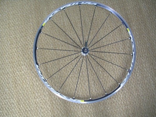 Roue avant mavic - roue,