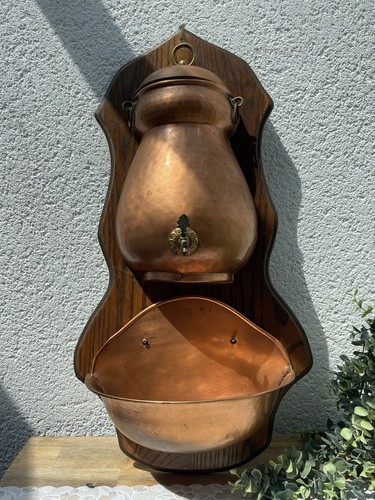 Fontaine murale décorative - décorative, en