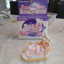 PRECIOUS PLACES village aux clefs magiques FISHER PRICE 1988 - gymnastic show