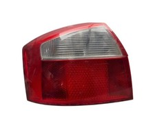 Feu arriere principal gauche