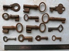 C5T4 Lot 13 anciennes petites