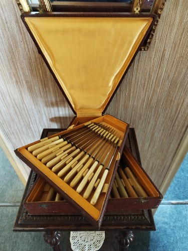 Couteaux manches corne - couteaux,