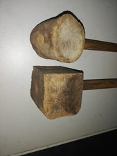 LOT DE  2 MAILLETS BOIS DE