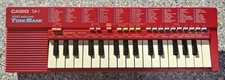 CASIO SA-1 CASIO 100 SOUND TONE BANK RARE RED VINTAGE KEYBOARD PIANO