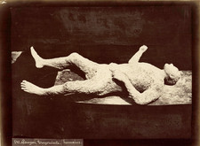 Bernoud, Italie, corps humain  Original albumen vintage print. Napoli, Vesuvio