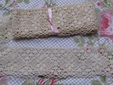 290 cm de  dentelle aux