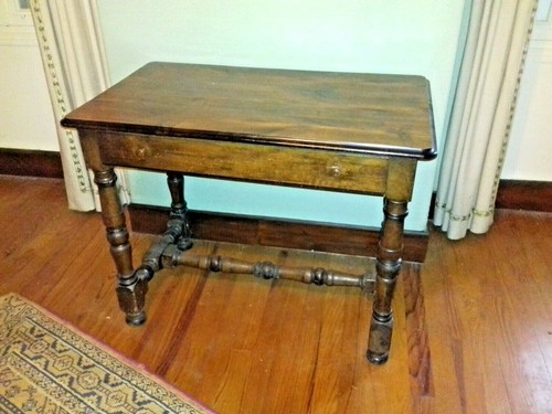 Belle petite table bureau - table,