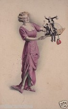 # WOMEN - THE DOMINATRICE