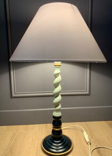 Lampe bois torsadé vert - en,